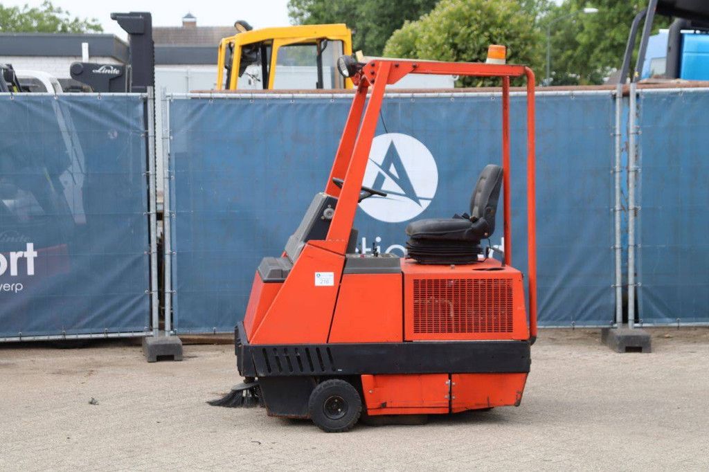 Hako Z600 Diesel-Kehrmaschine