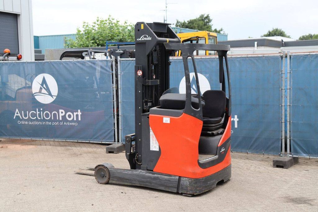 Reach truck Linde R16-01 Electric 1600kg 8.6m 2013