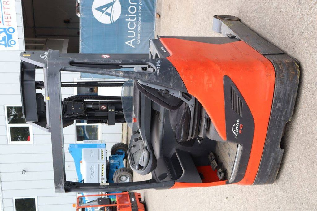 Reach truck Linde R16-01 Electric 1600kg 8.6m 2013