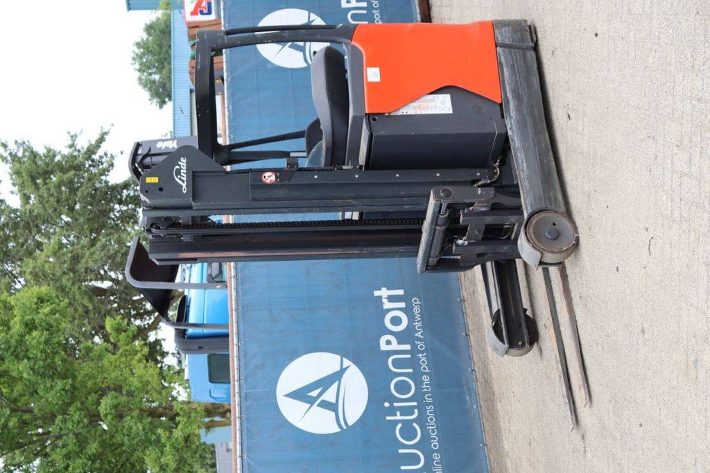 Reach truck Linde R16-01 Electric 1600kg 8.6m 2013