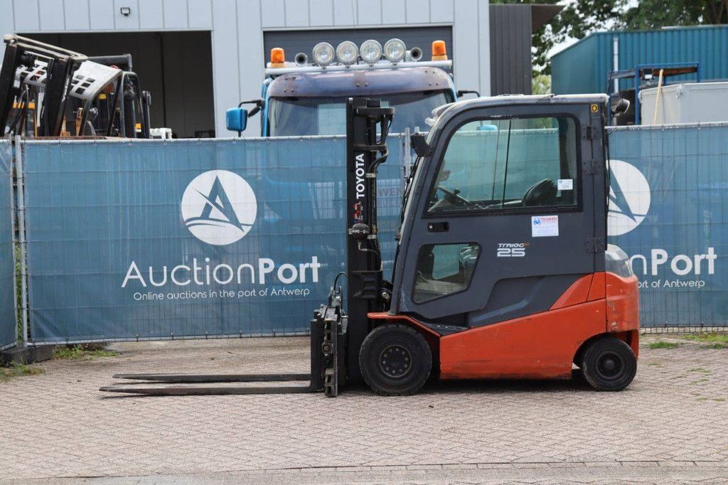 Forklift Toyota 8FBMKT25 Electric 2500kg 4.7m 2016