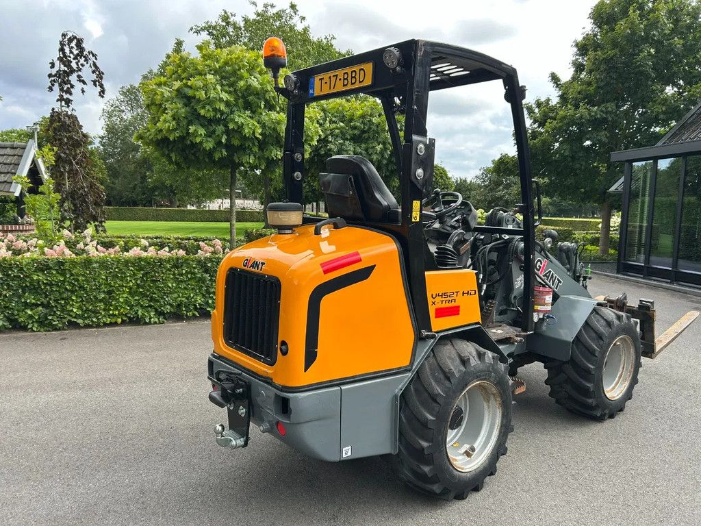 Giant V452T X-TRA HD