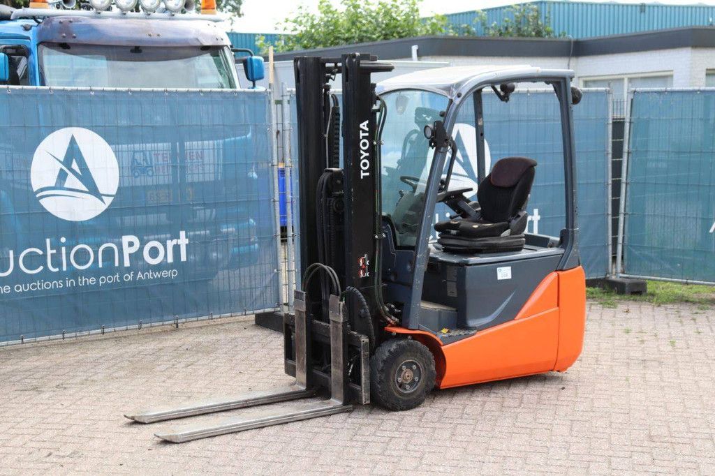 Toyota 8FBEK16T Electric Forklift 1600kg 3.3m 2018