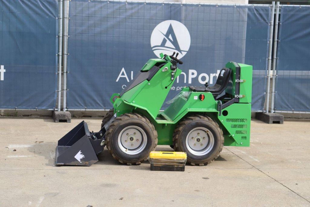 Skid steer loader Nycheki SK-911 Diesel