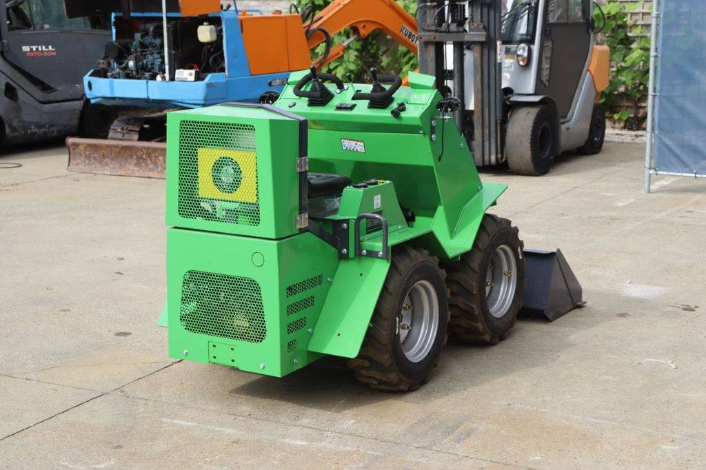 Skid steer loader Nycheki SK-911 Diesel