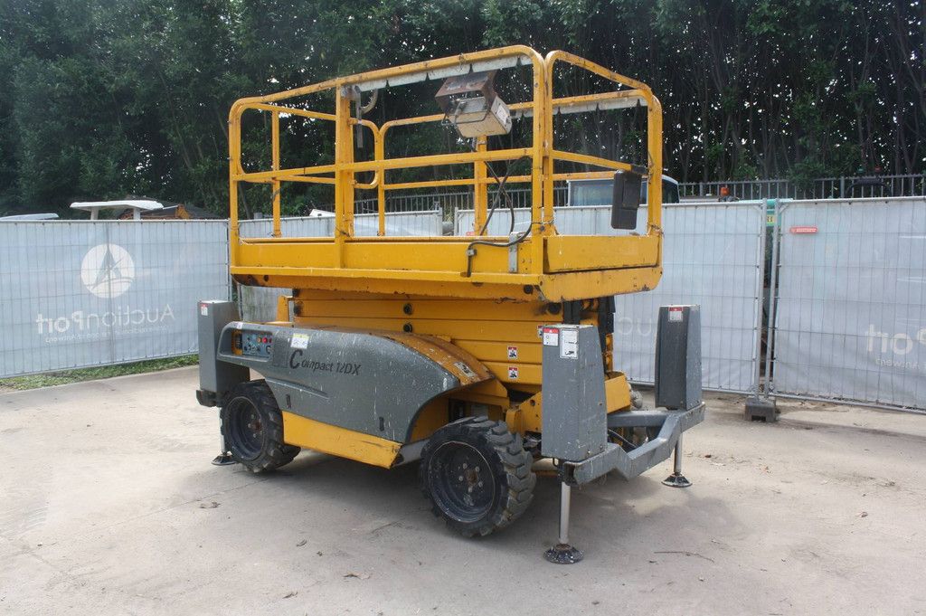 Schaarlift Haulotte COMPACT 12DX Diesel 12.06m 2013