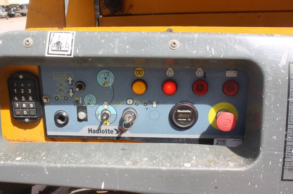 Schaarlift Haulotte COMPACT 12DX Diesel 12.06m 2013
