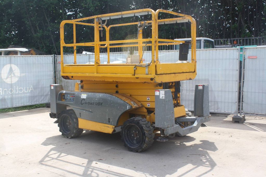 Schaarlift Haulotte COMPACT 12DX Diesel 12.06m 2013