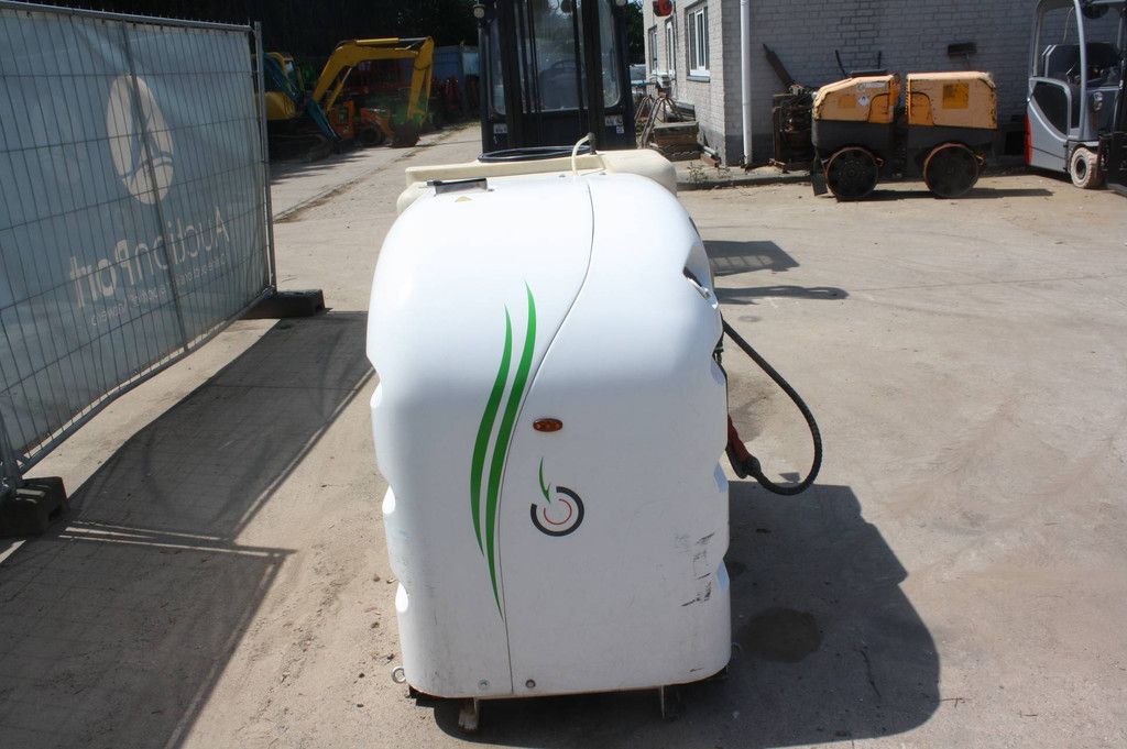 Reinigungsmaschine Oeliatec HOUAT Diesel 2018