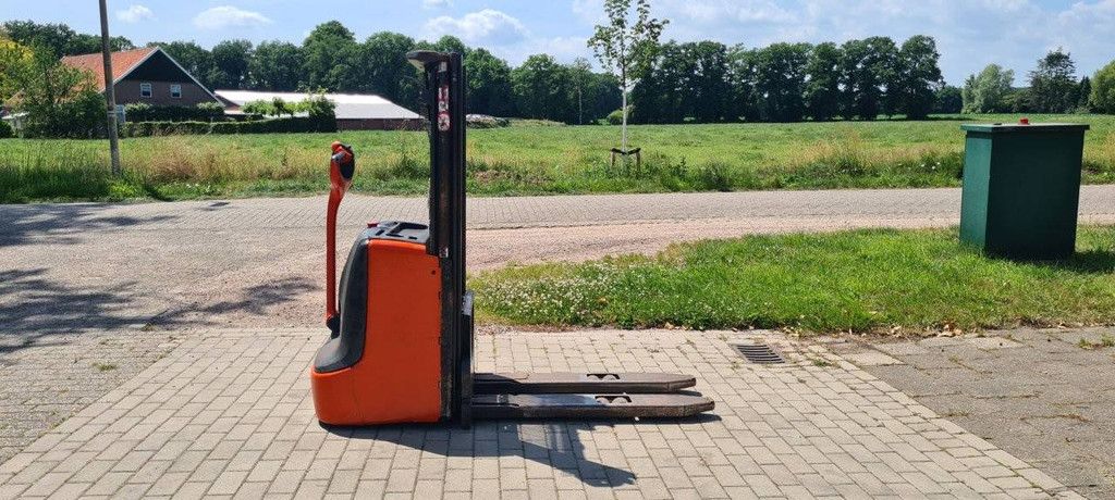 Hochhubwagen Linde L14 Elektro 1400kg 3,0m 2019
