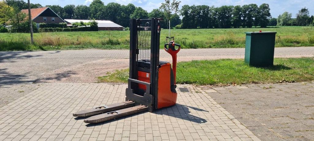 Hochhubwagen Linde L14 Elektro 1400kg 3,0m 2019