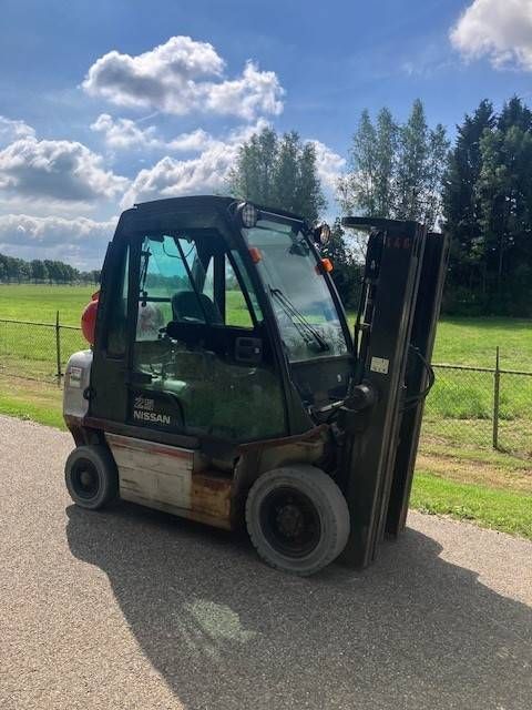 Gabelstapler Nissan 25 Treibgas 2500kg