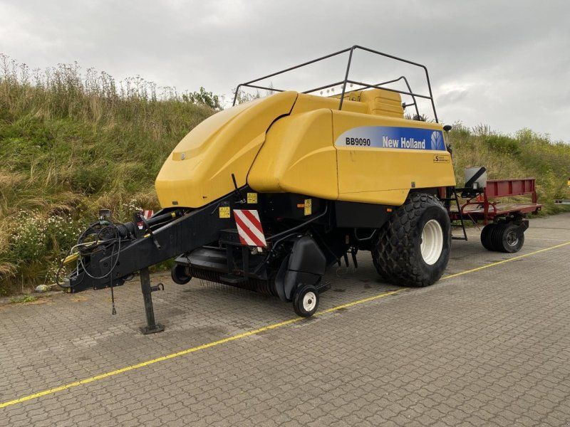 New Holland BB9090