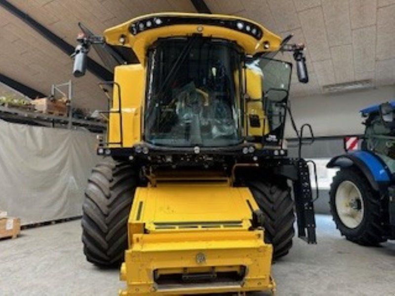 New Holland CR9.90 ST5 14,5
