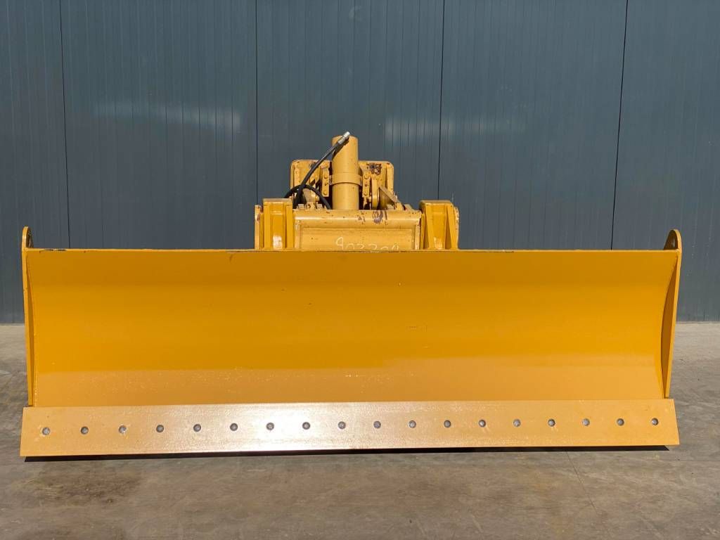 CAT Front Blade + Lift 12H / 120M / 120H / 140G / 140H