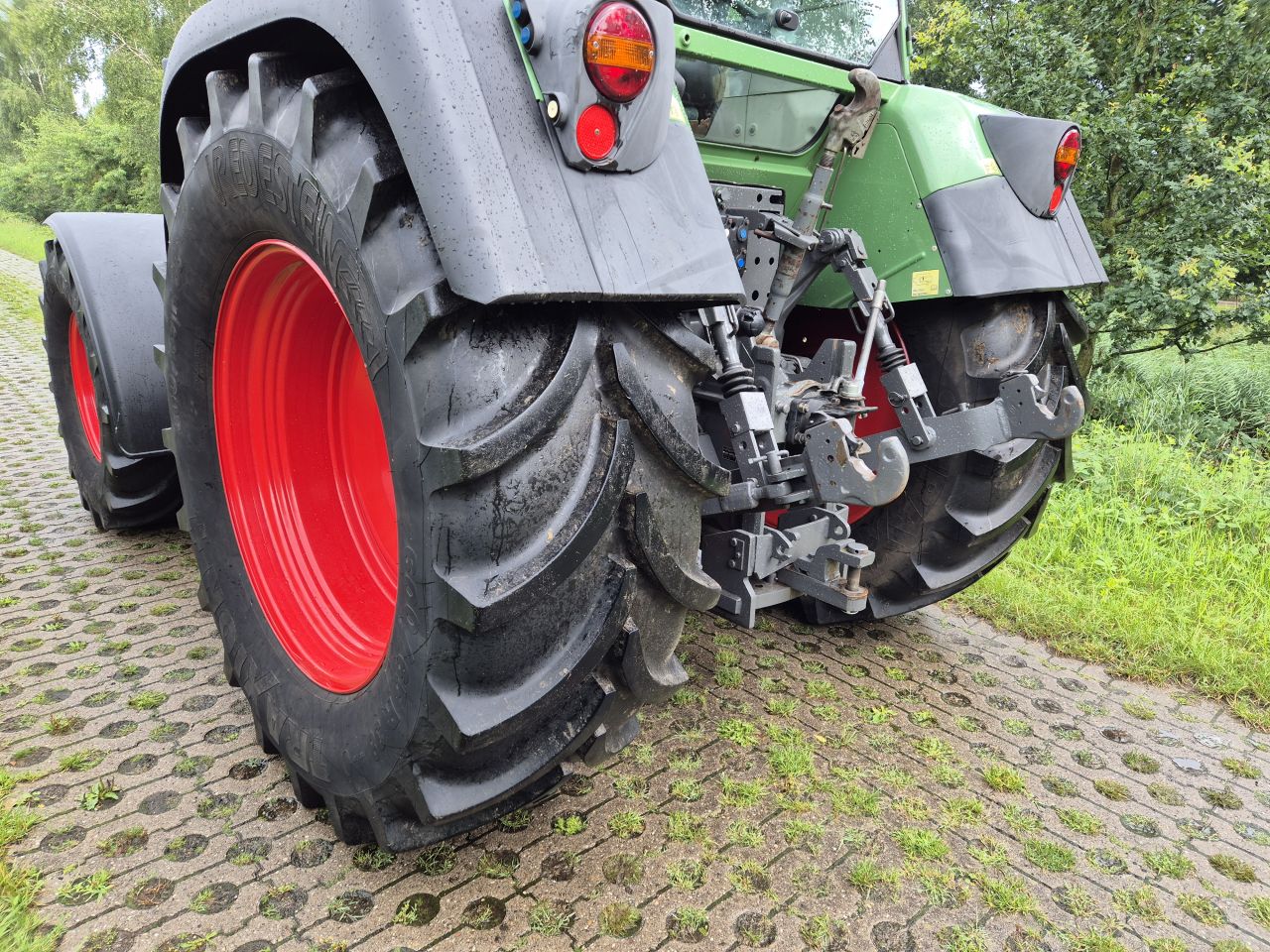 Fendt Farmer 409 Vario met fronthef