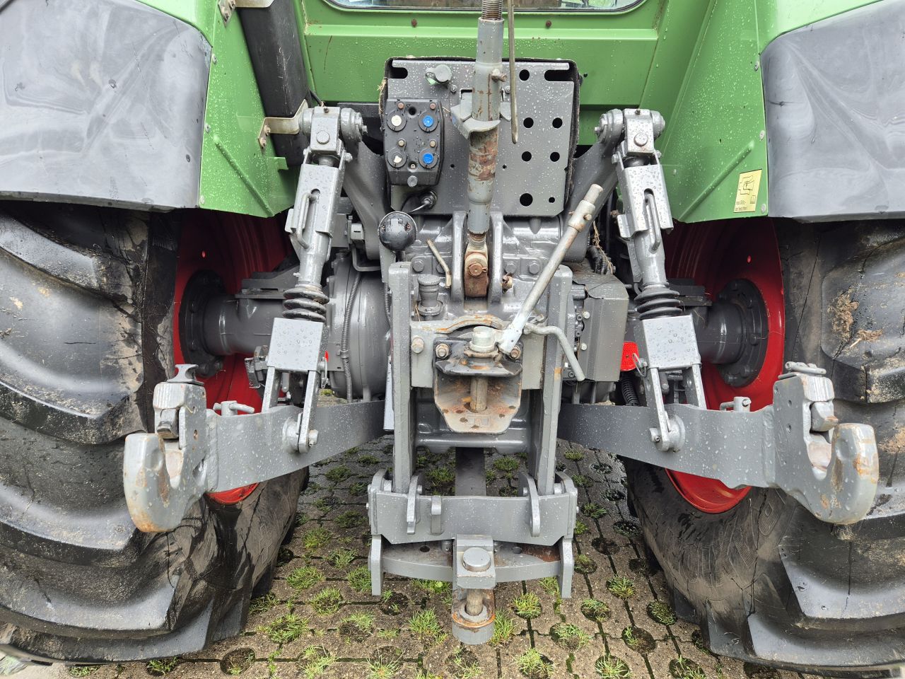 Fendt Farmer 409 Vario met fronthef