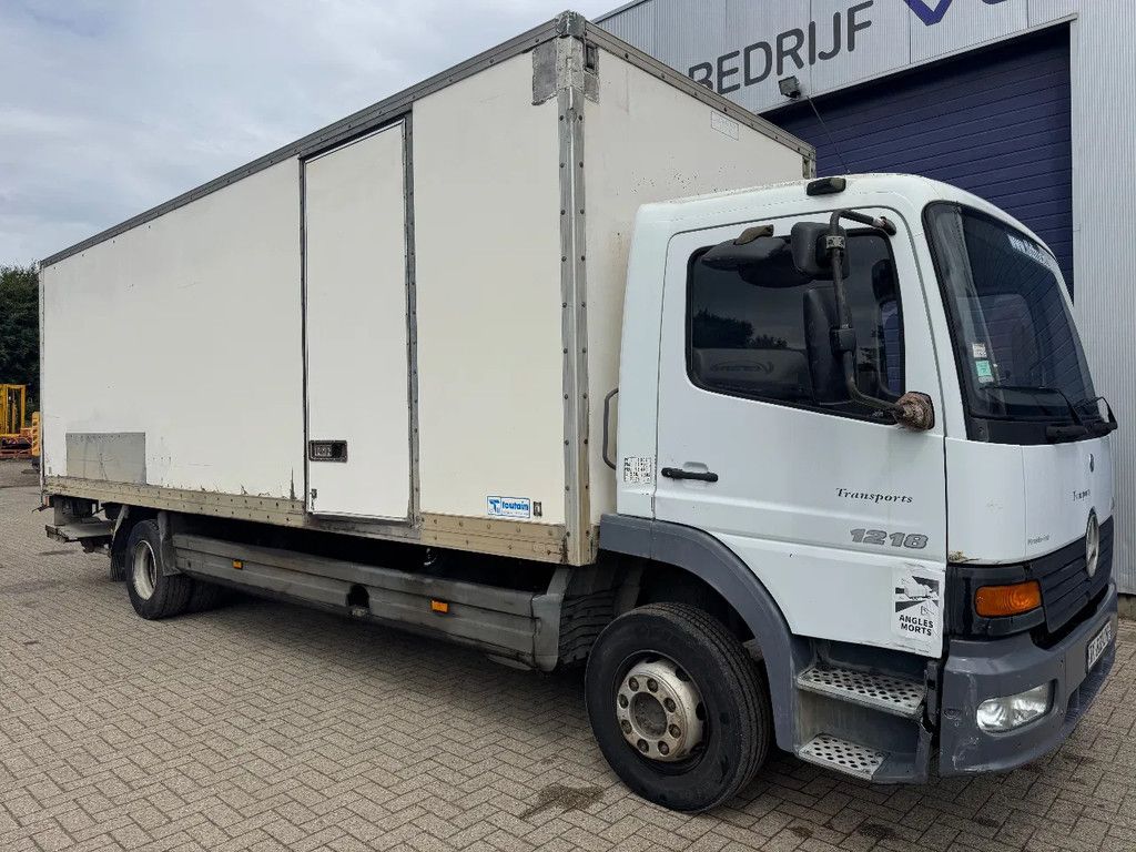 Mercedes-Benz Atego 1218
