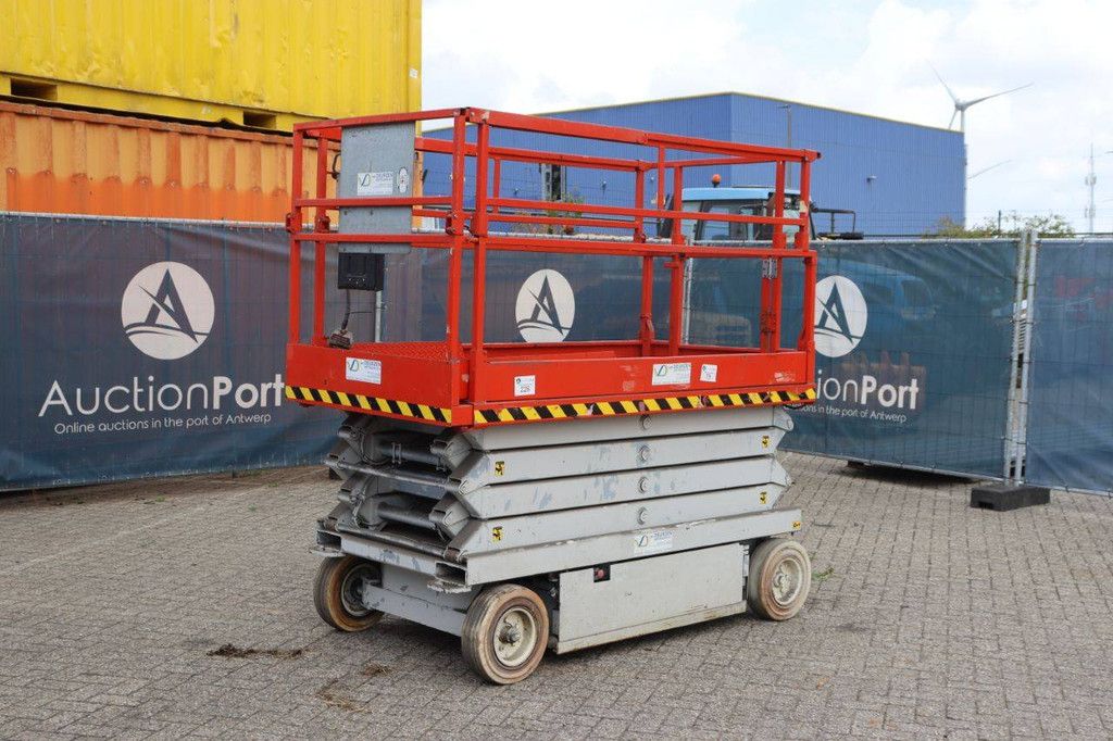 Scherenbühne Skyjack SJIII4626 Diesel 9,9m 2011