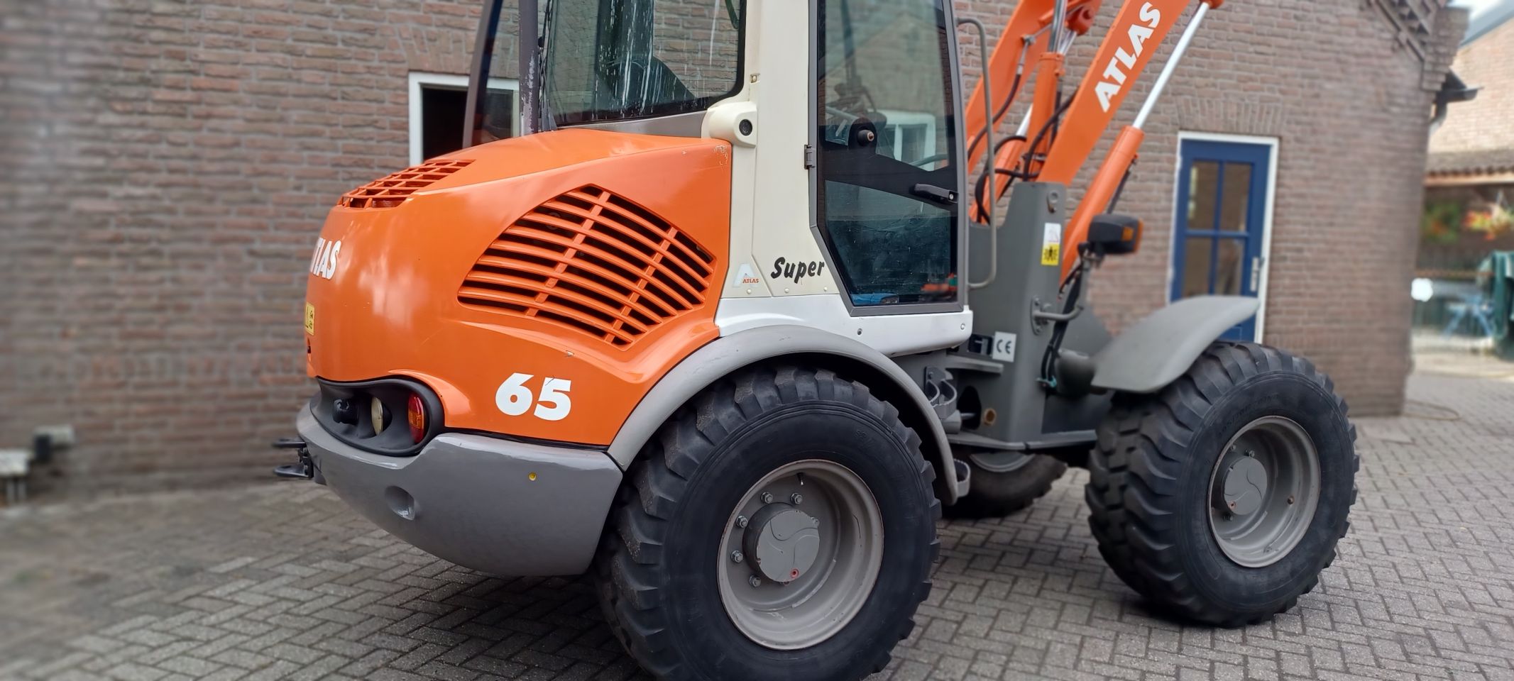Atlas ar65 loader 35kmh
