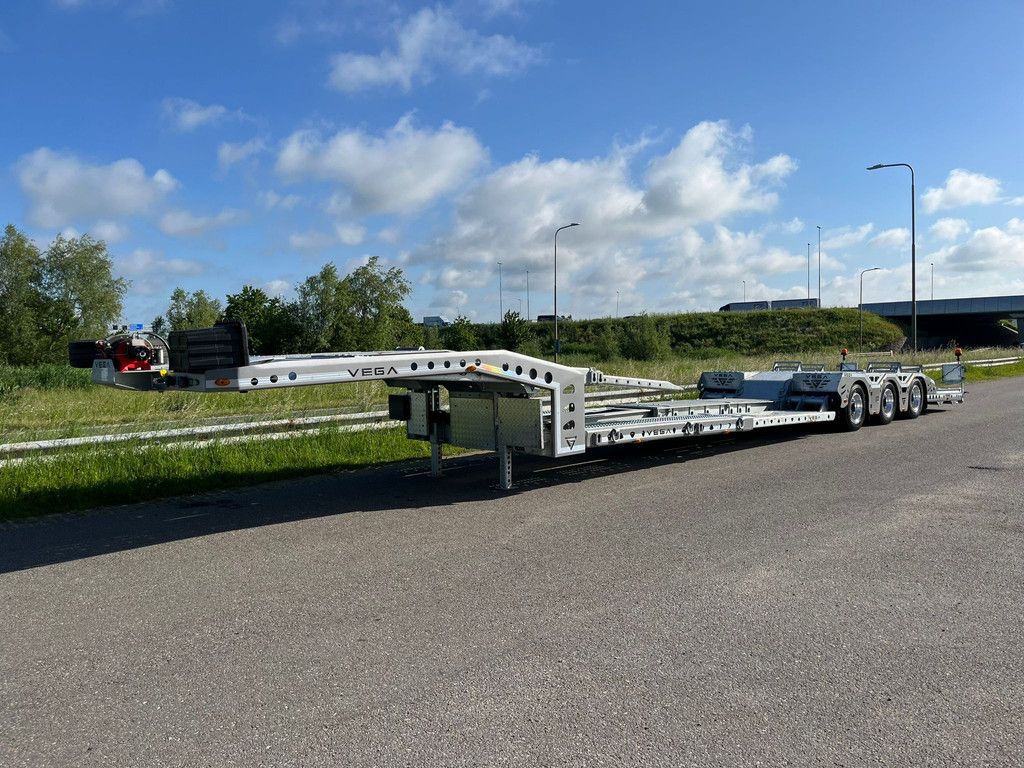 VEGA Trailer PROMAX 3 axle trucktransporter direct rijden!!!!!!!!!!!