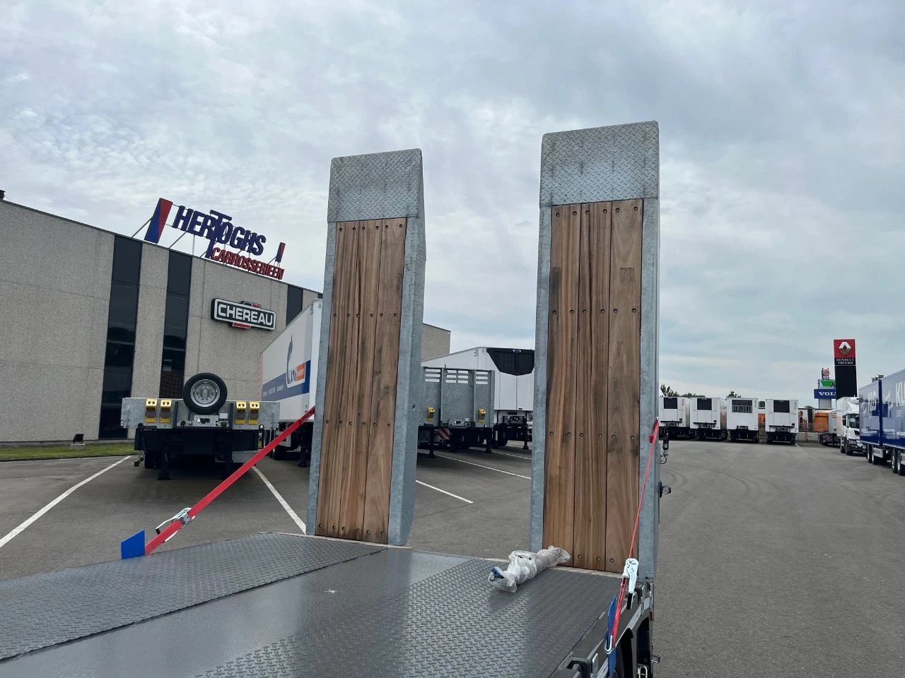 Max Trailer MAX600