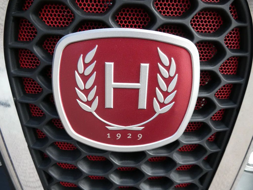 Hürlimann Prince 60 4wd / 00001 Draaiuren / Full Options