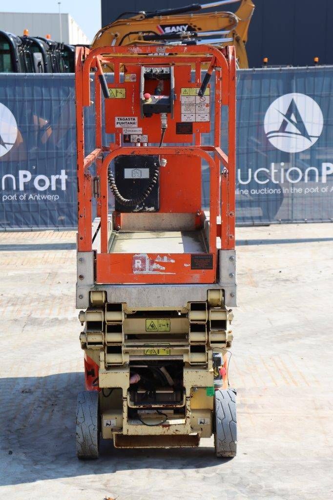 JLG 1930ES Elektrische Scherenbühne 230 kg 7,72 m 2012