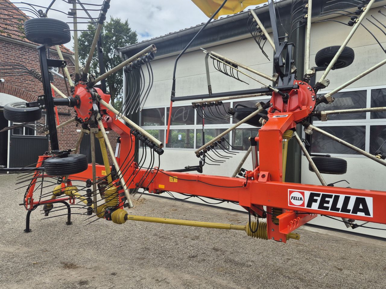Fella TS1401 dubbele hark zijafleg
