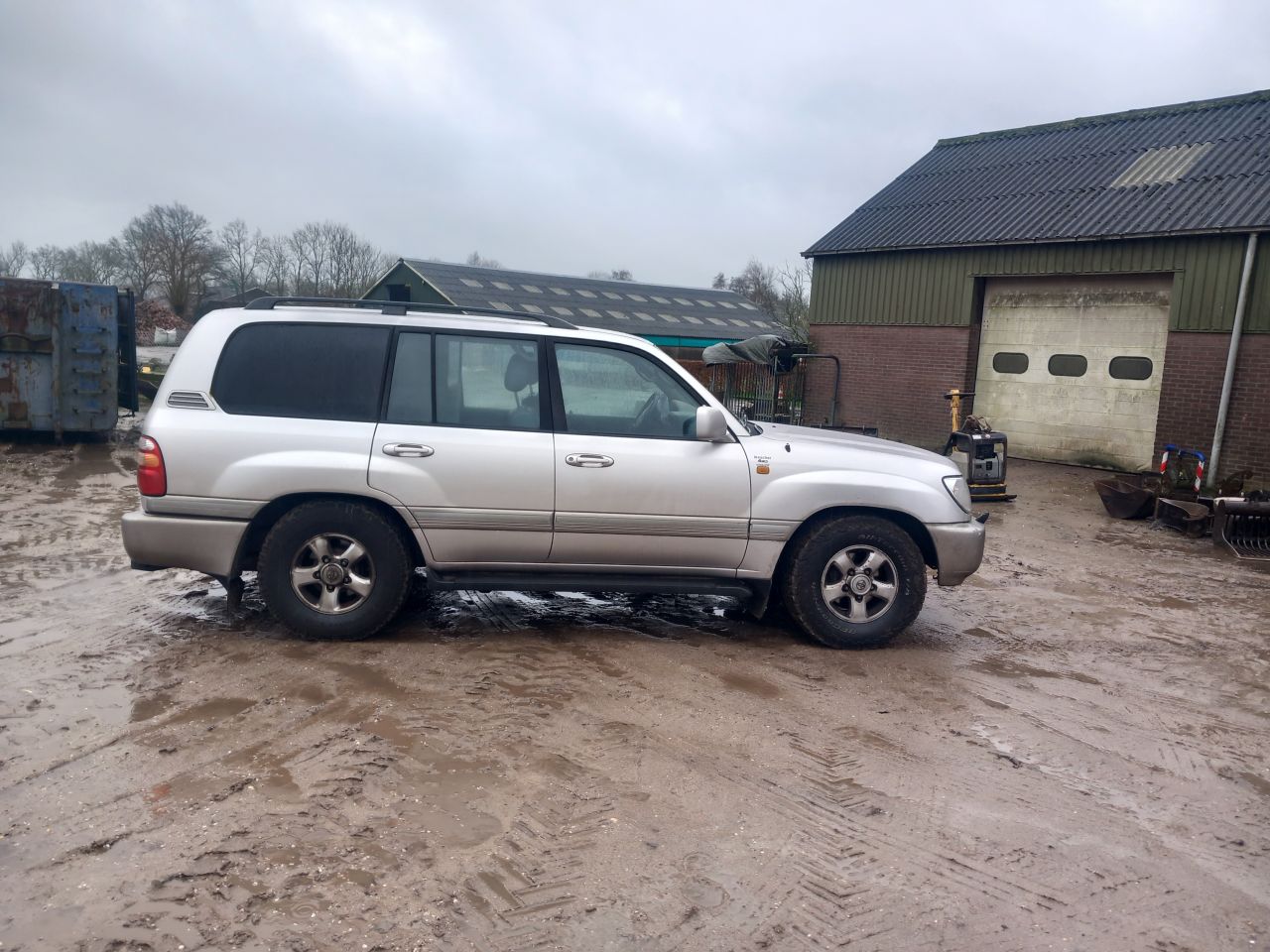 Toyota 100