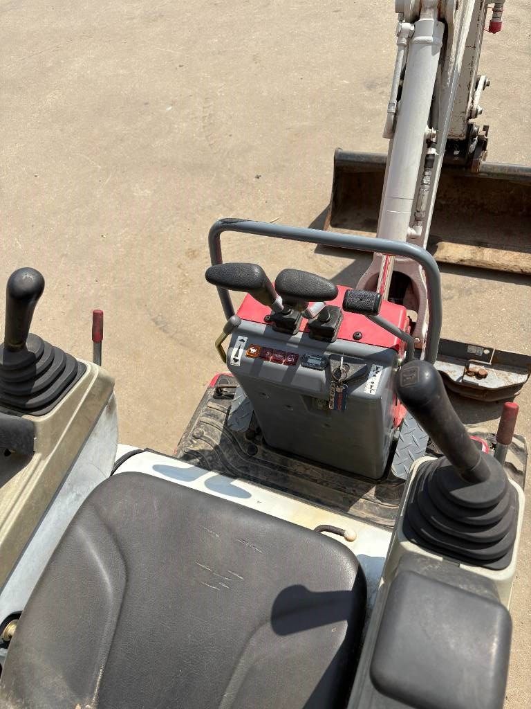 Takeuchi TB 210 R