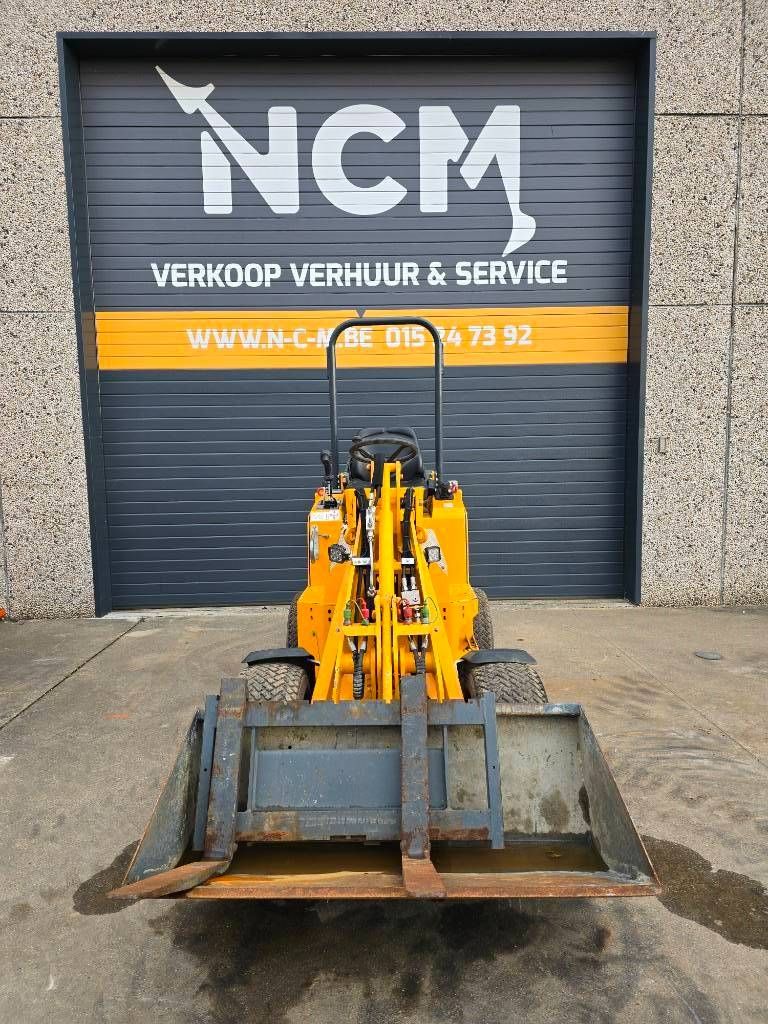 Knikmops KM 100