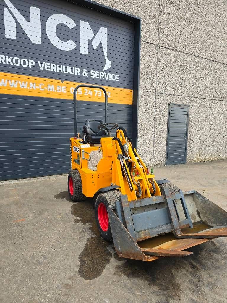 Knikmops KM 100