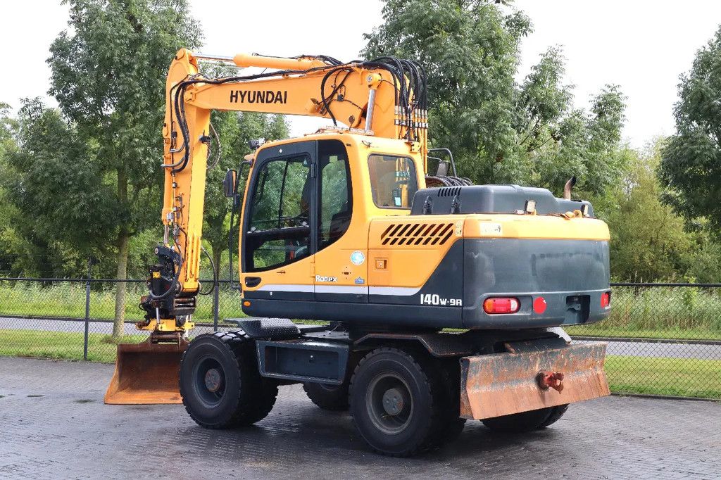 Hyundai ROBEX 140W-9A | ROTOTILT | BUCKET | ONLY 3502 HOUR! | GOOD TIRES