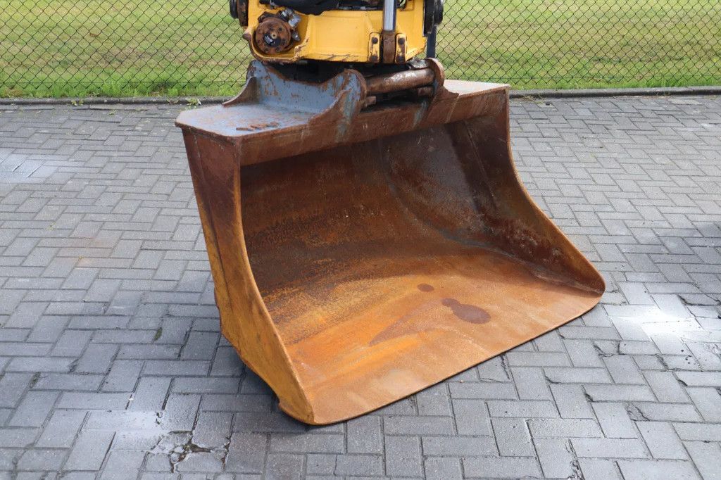 Hyundai ROBEX 140W-9A | ROTOTILT | BUCKET | ONLY 3502 HOUR! | GOOD TIRES