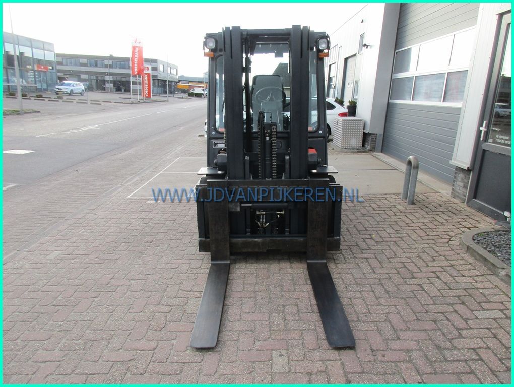 Doosan D55SC-5 4199uur 5.5t diesel triplex+sideshift