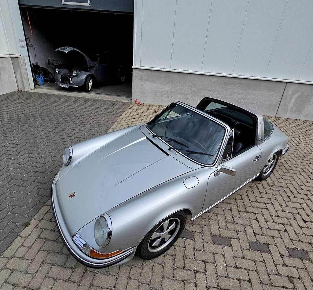 Porsche 911 Targa 2.4 (Margin)