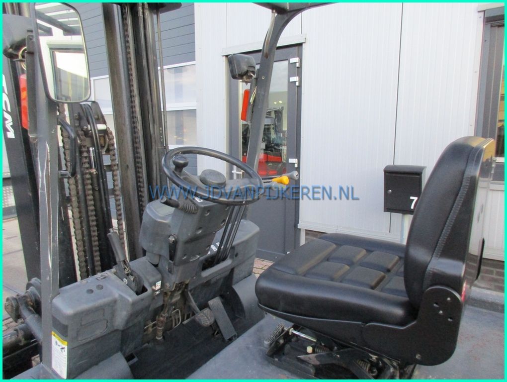 TCM FB30-7 3000kg triplex6.5m+freelift+sideshift