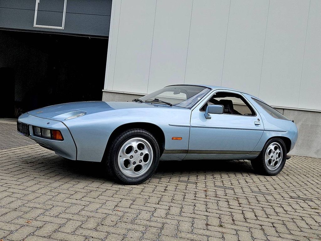 Porsche 928 (manual 1978)
