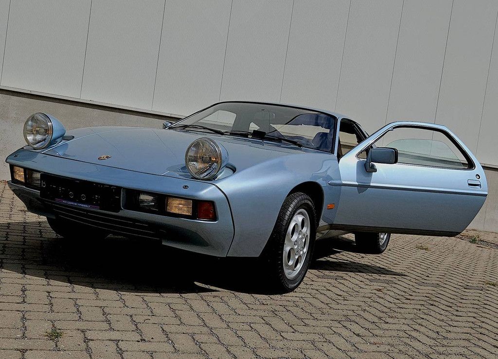 Porsche 928 (manual 1978)