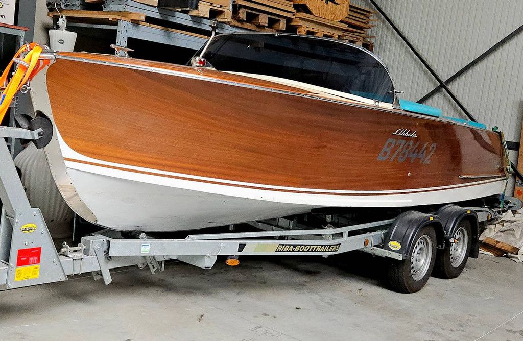 Vintage speedboat Abbate Villa d'Este 'S' MerCruiser 350 (incl. trailer) (Margin)