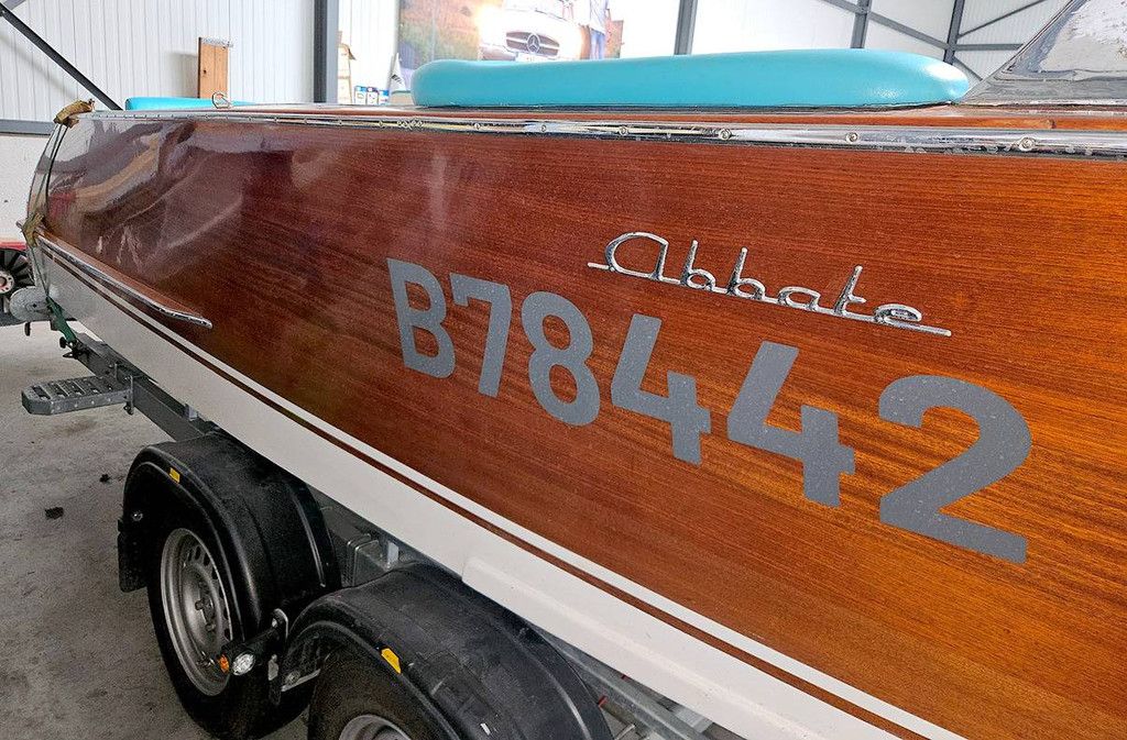 Vintage speedboat Abbate Villa d'Este 'S' MerCruiser 350 (incl. trailer) (Margin)