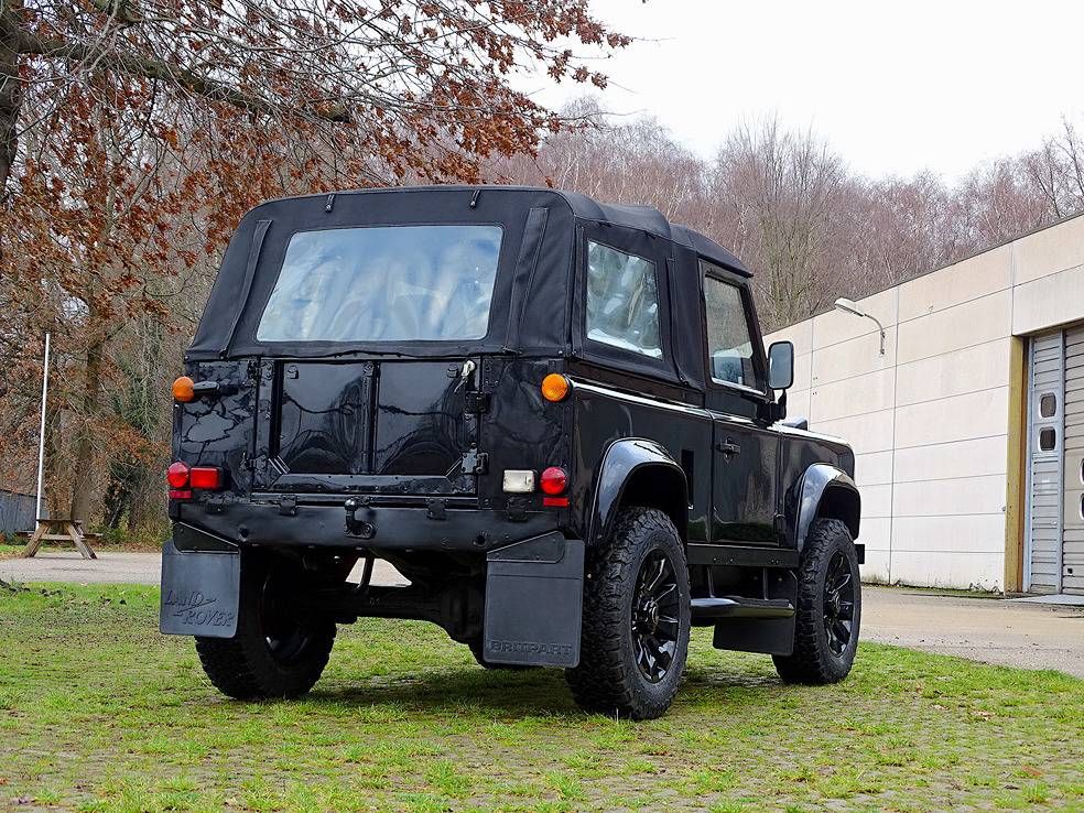 Land Rover 90 'Defender' Cabrio V8 (Marge)
