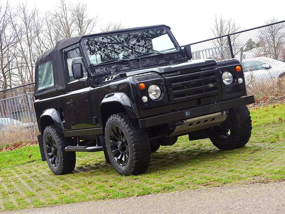 Land Rover 90 'Defender' Cabrio V8 (Marge)