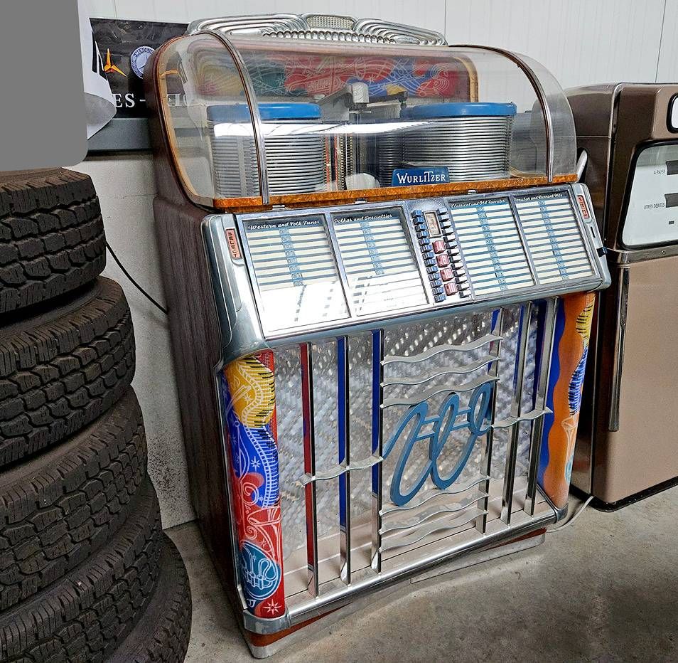 Mancave jukebox Wurlitzer (Marge)