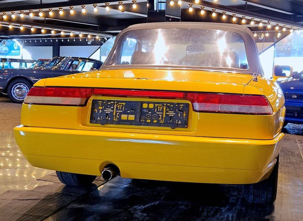 Alfa Romeo Spider 2000 Petrol 1992 (Margin)