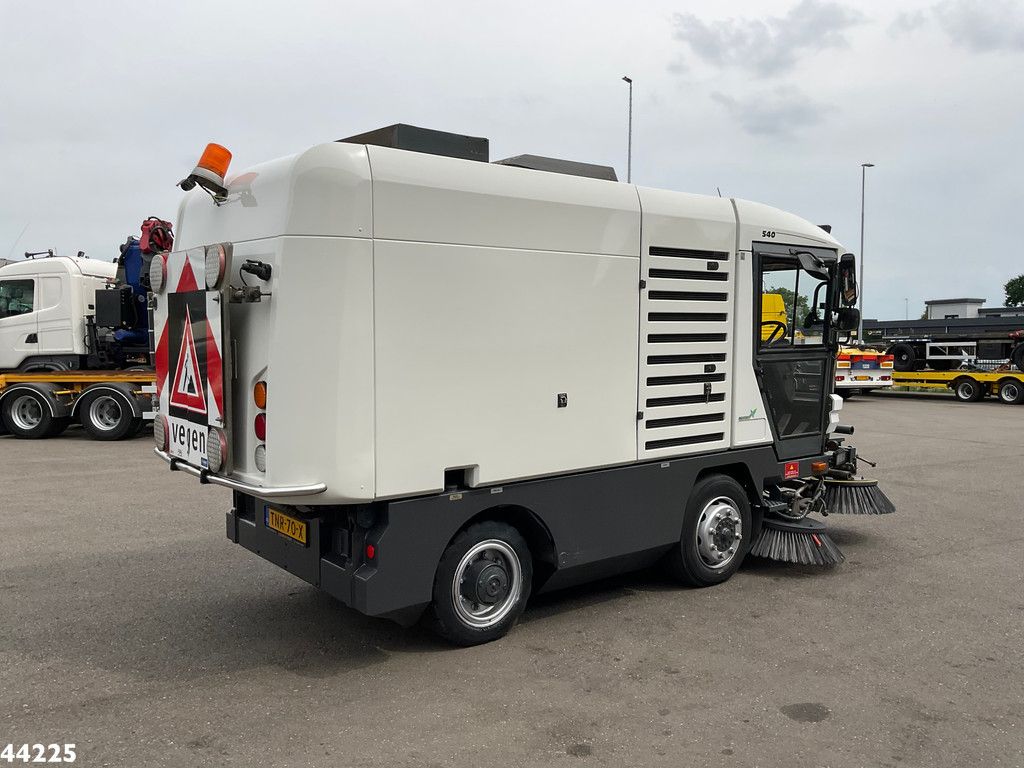 Ravo 540 with 3-rd brush