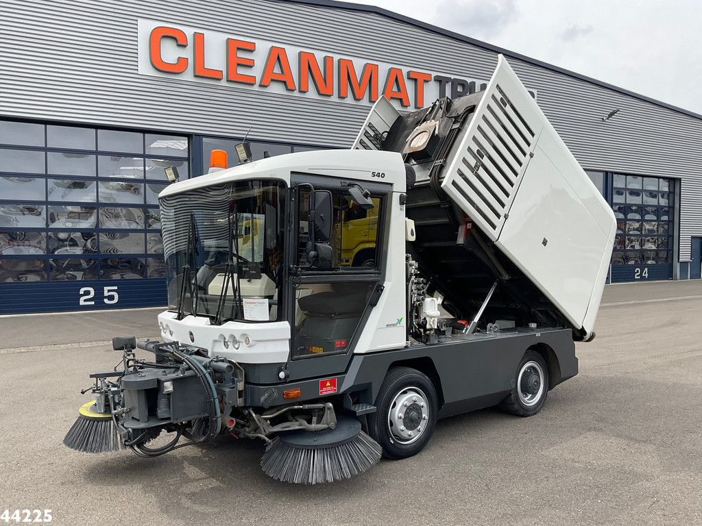 Ravo 540 with 3-rd brush