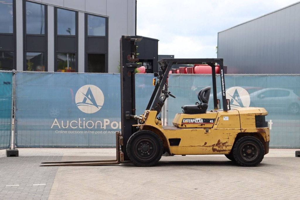 Forklift Caterpillar DP45 Diesel 4500kg 3.3m 1995