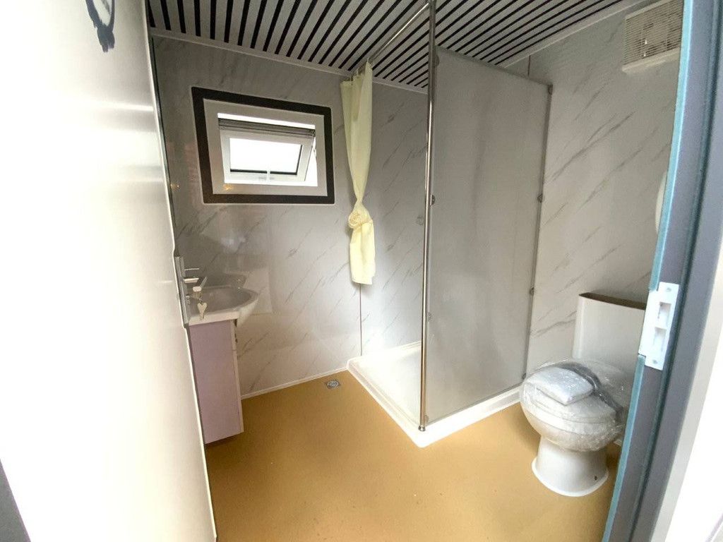 Sanitäreinheit Badezimmer RTE 2025